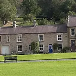 Ivy * Leyburn